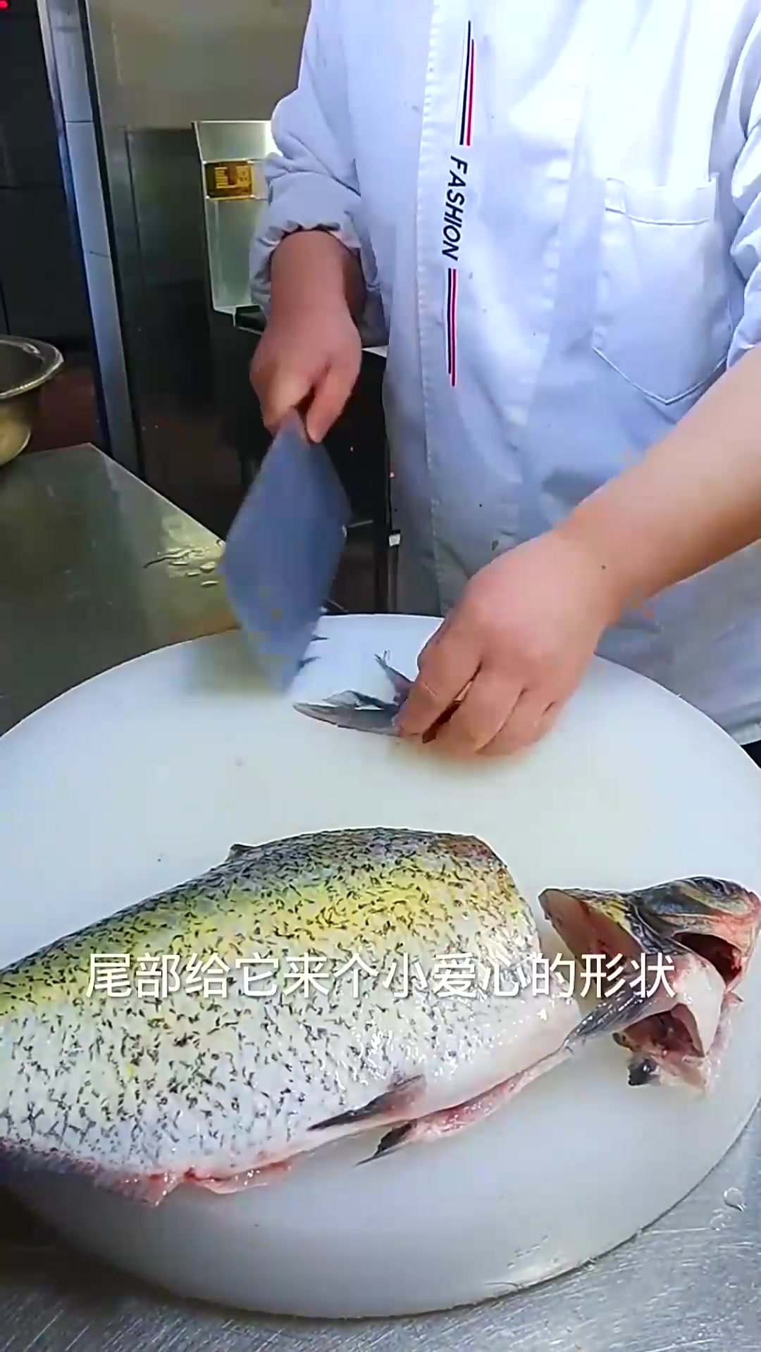  花式改刀小鱼，摆盘的方法
