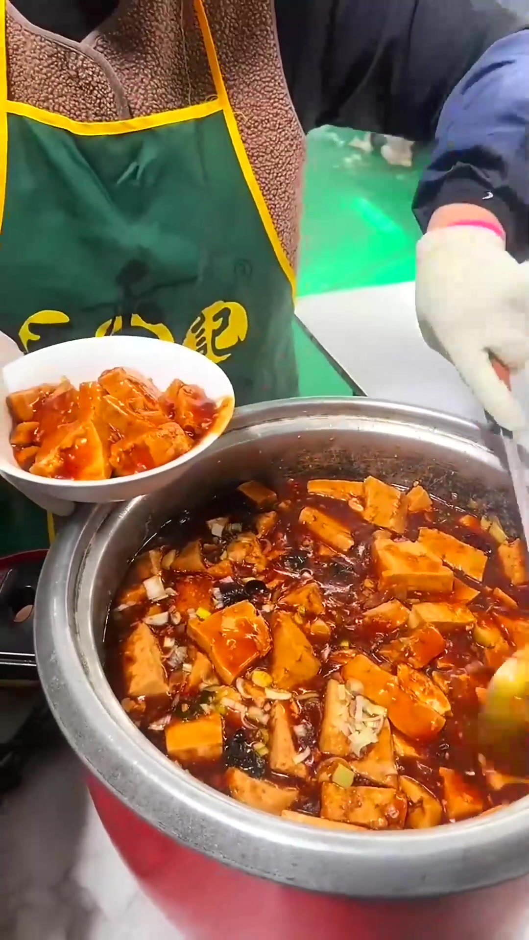  老太原人忘不了这一口!北郊打卤面卤香醇厚,面条筋道满满家乡味