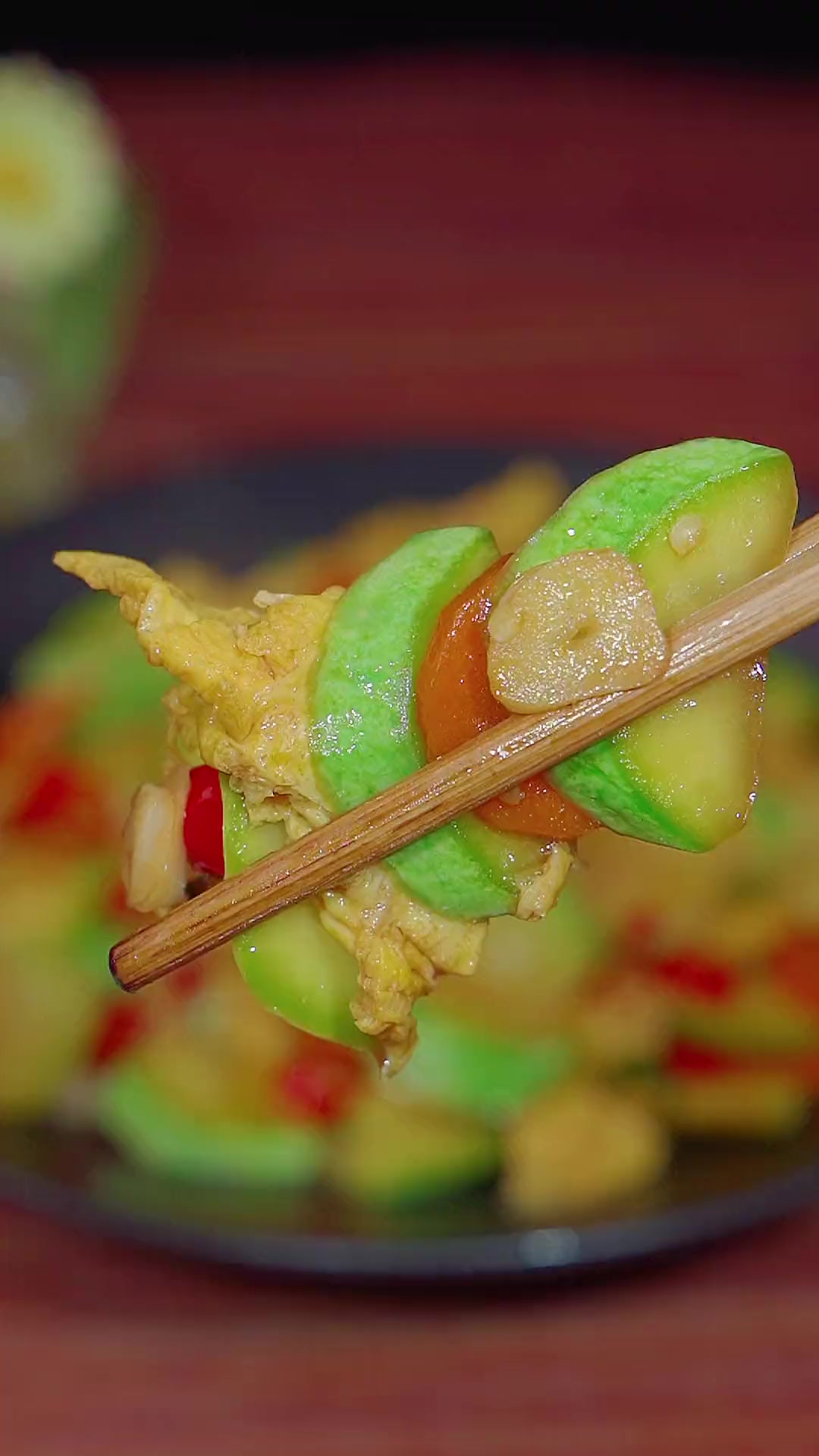 家常菜 西葫芦炒鸡蛋这么做简单美味，真的太好吃了