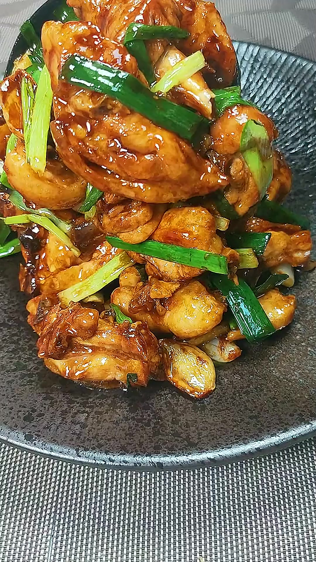 外香肉嫩的生炒鸡,不放一滴水,真的太好吃了!