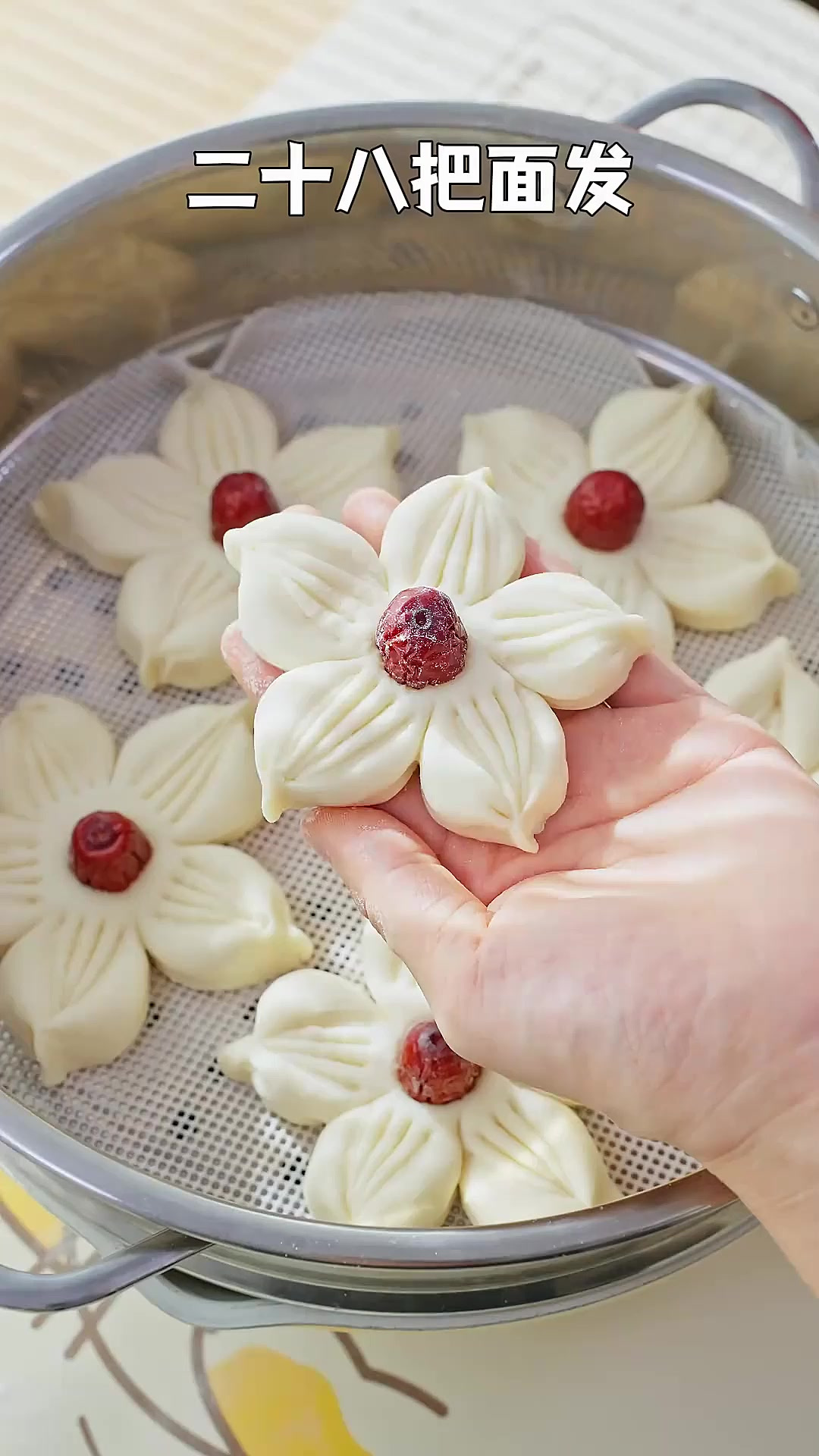 蒸一锅枣花馍馍,成功把过年气氛拉满了