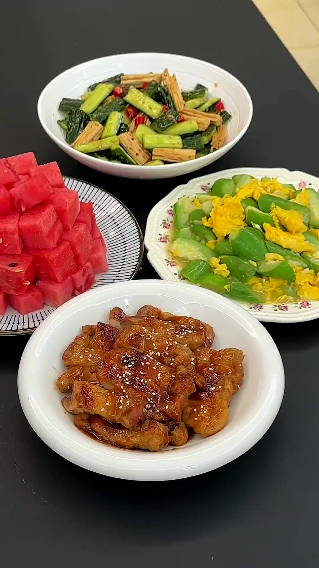 哈哈哈又是丰盛的一餐