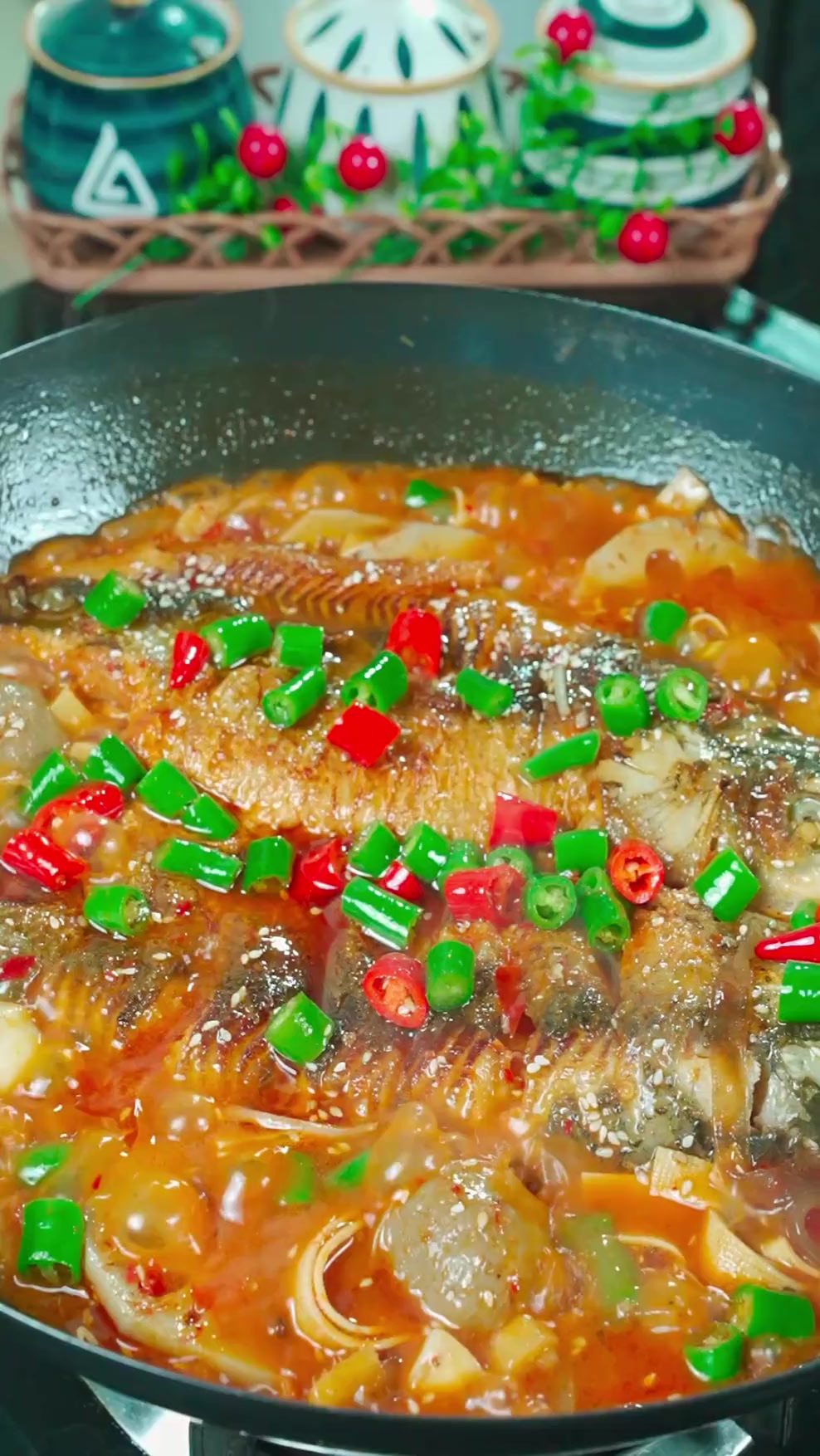 香辣烤鱼，我最喜欢的做法，有鱼有菜，香辣鱼嫩，越吃越香