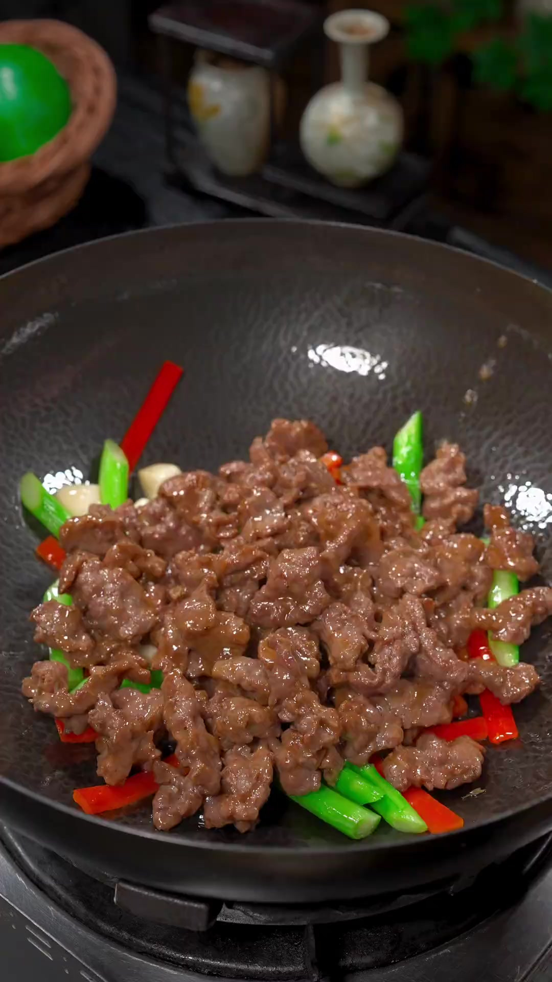 牛肉鲜嫩又好吃的做法就是这个黑椒牛肉片，孩子们可喜欢了