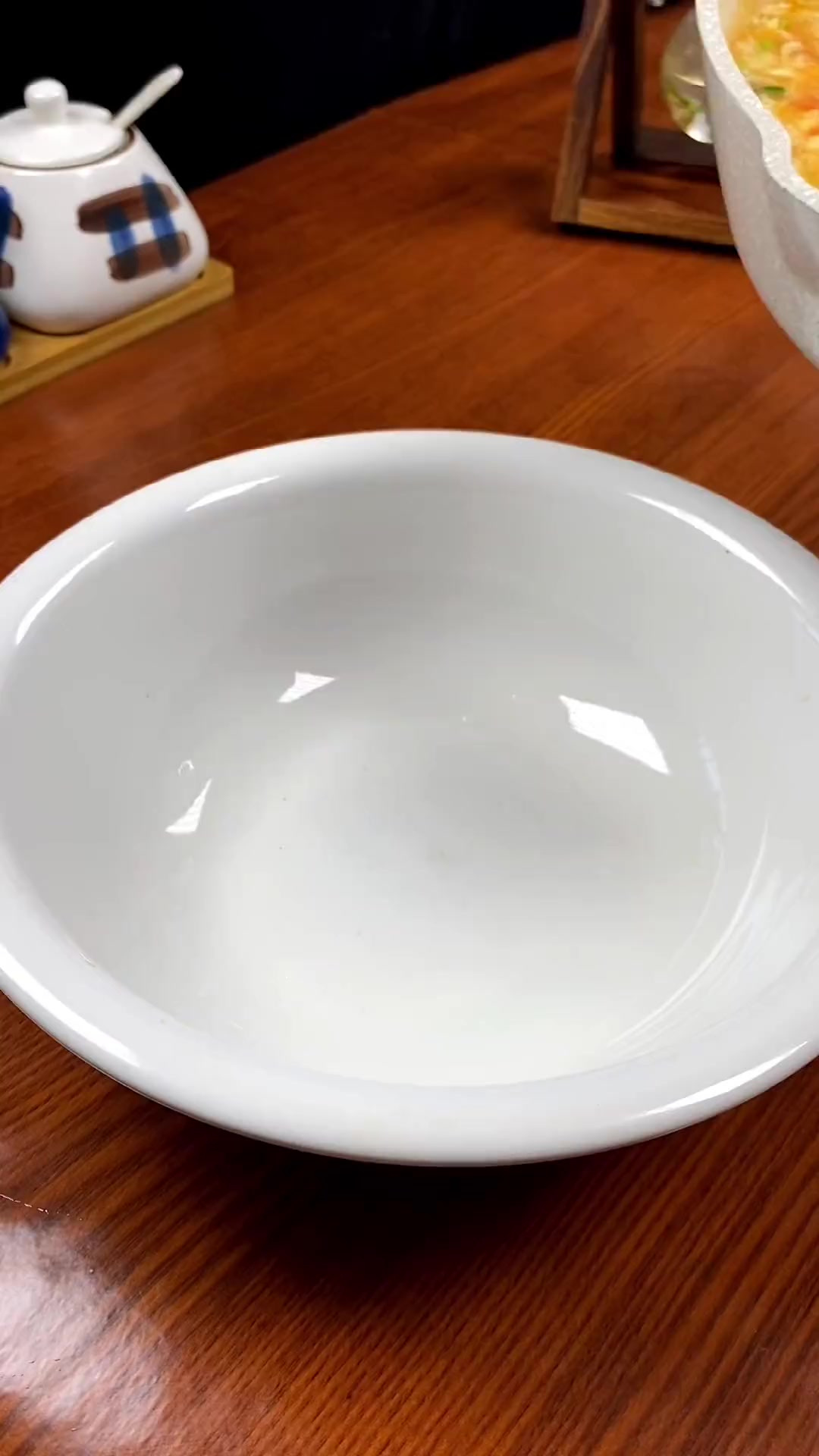 你像我这样做，鸡蛋嫩滑，汤酸开胃特别好喝，全家人都喜欢