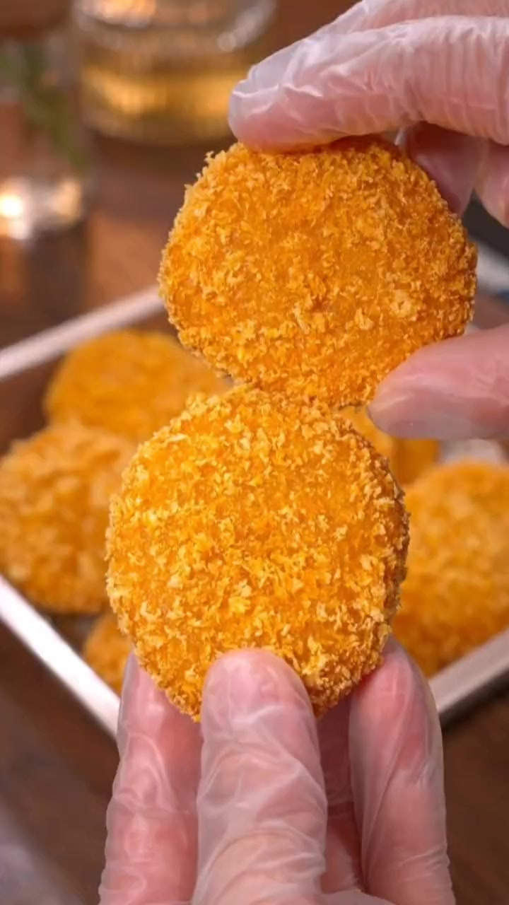 以后想吃南瓜饼就这样做，做法简单外酥里糯，孩子们抢着吃