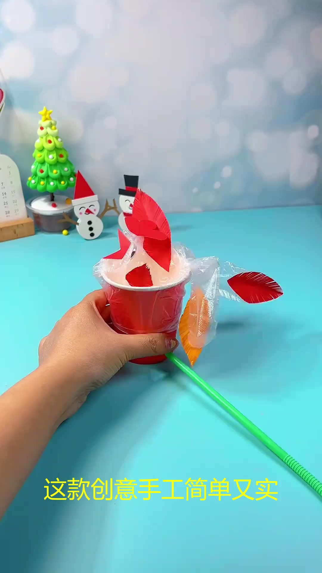 用一次性手套做有趣的自制玩具,还能锻炼小朋友肺活量,和孩子一