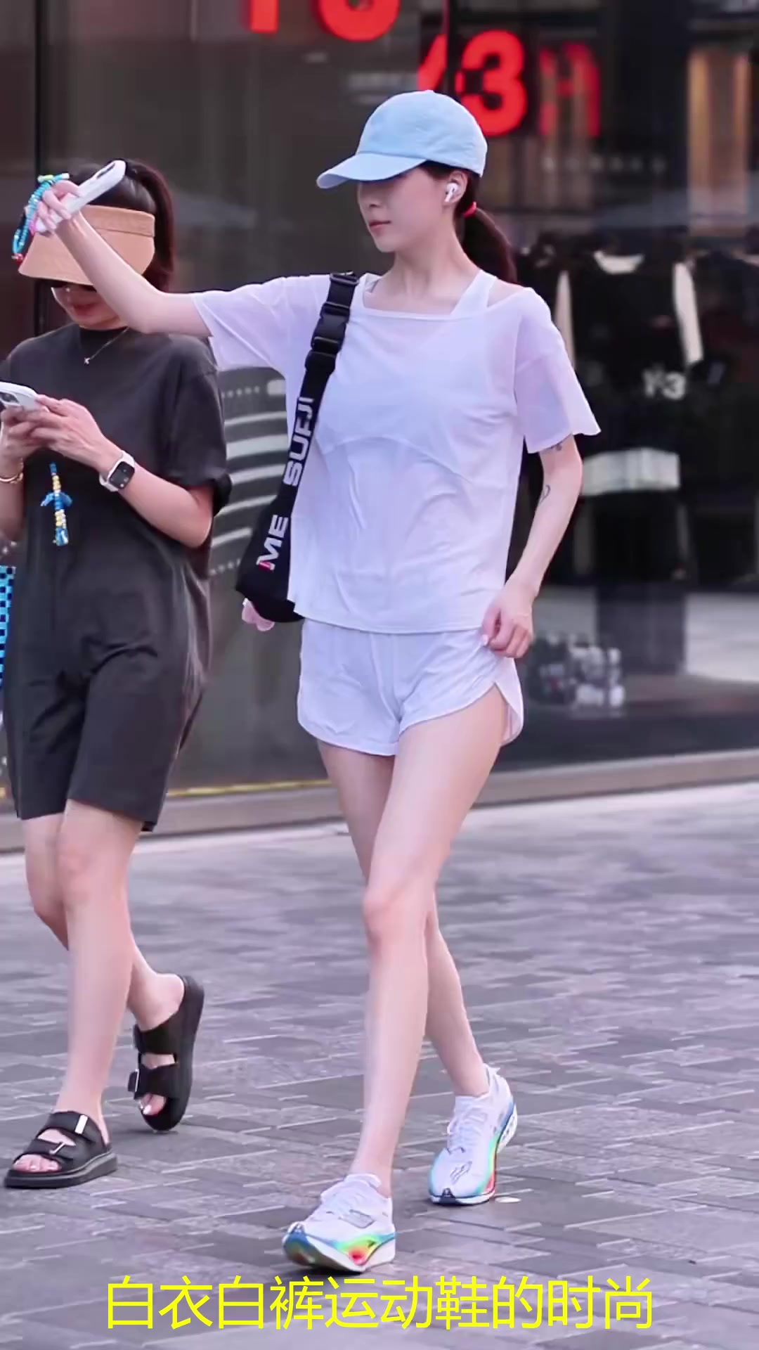 不来成都都不知道自己穿的多土——面包师工作服有面包造型扣