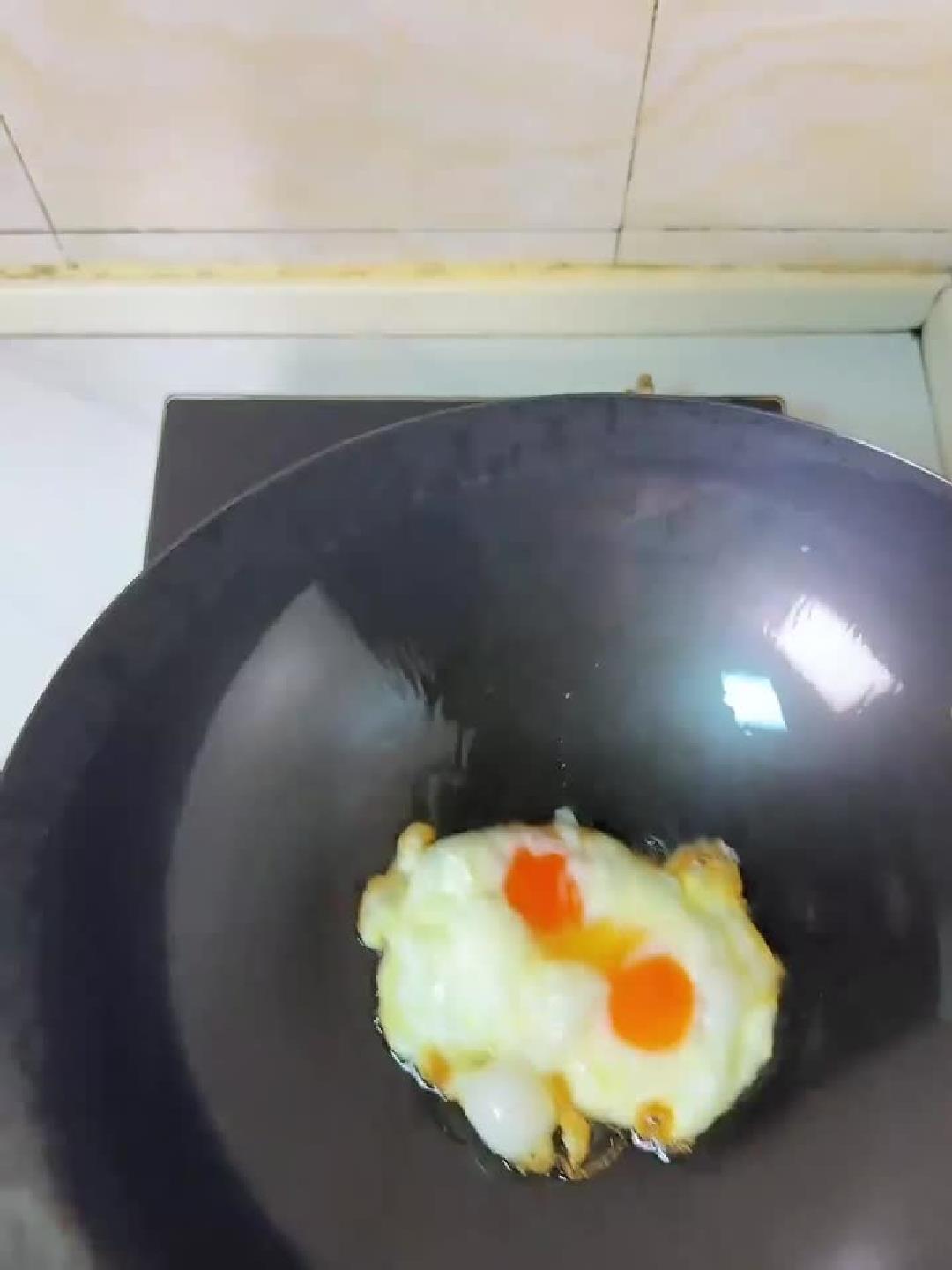 解锁健康奥秘：一碗番茄鸡蛋面里的营养密码