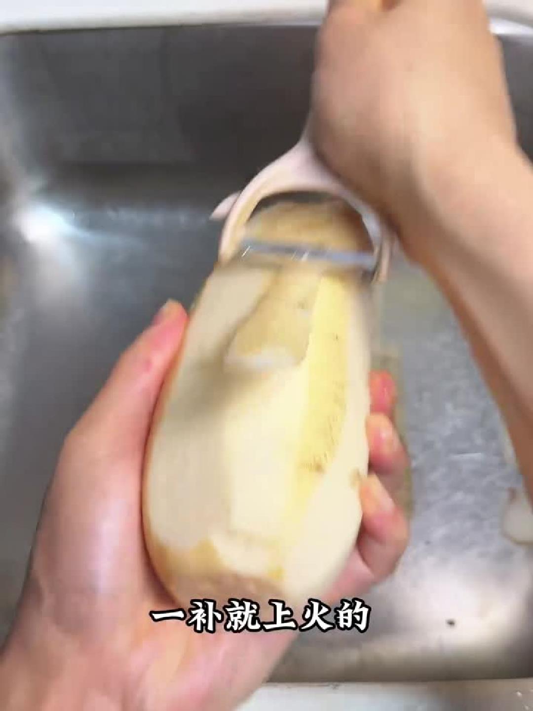 莲藕汤这样煲,养生功效倍增!