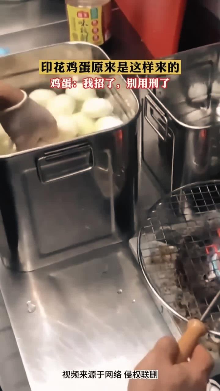 印花鸡蛋原来是这样来的，价格得翻一倍吧