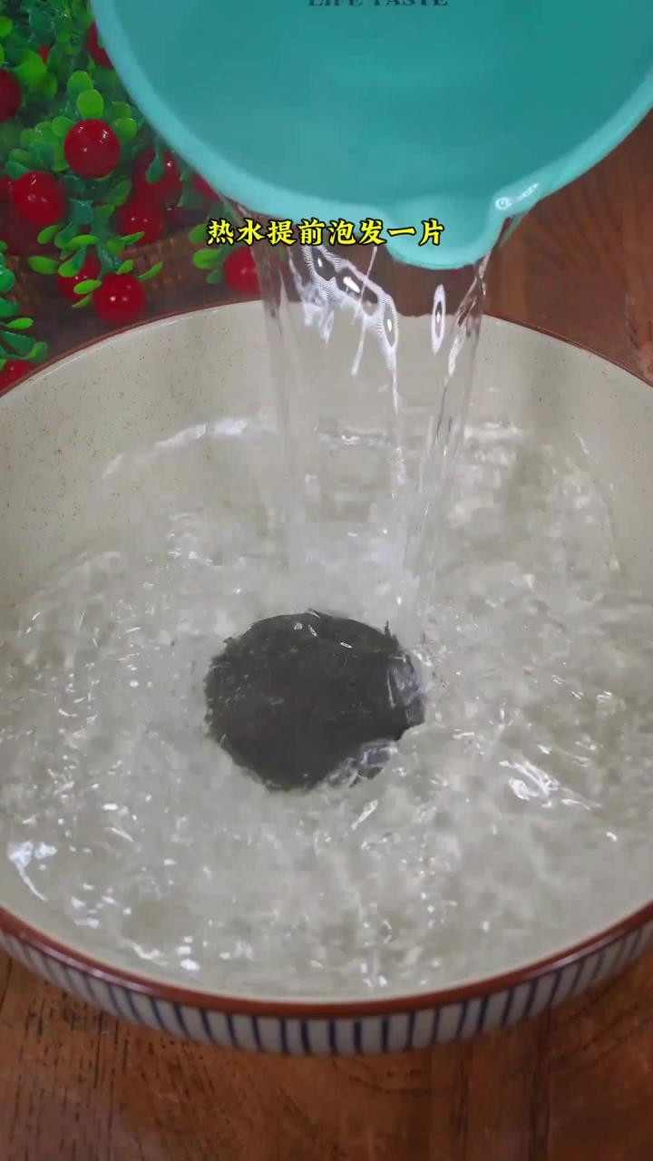 好吃又下饭的海带丝炒五花肉,每次煮这个菜我都要吃两碗米饭!