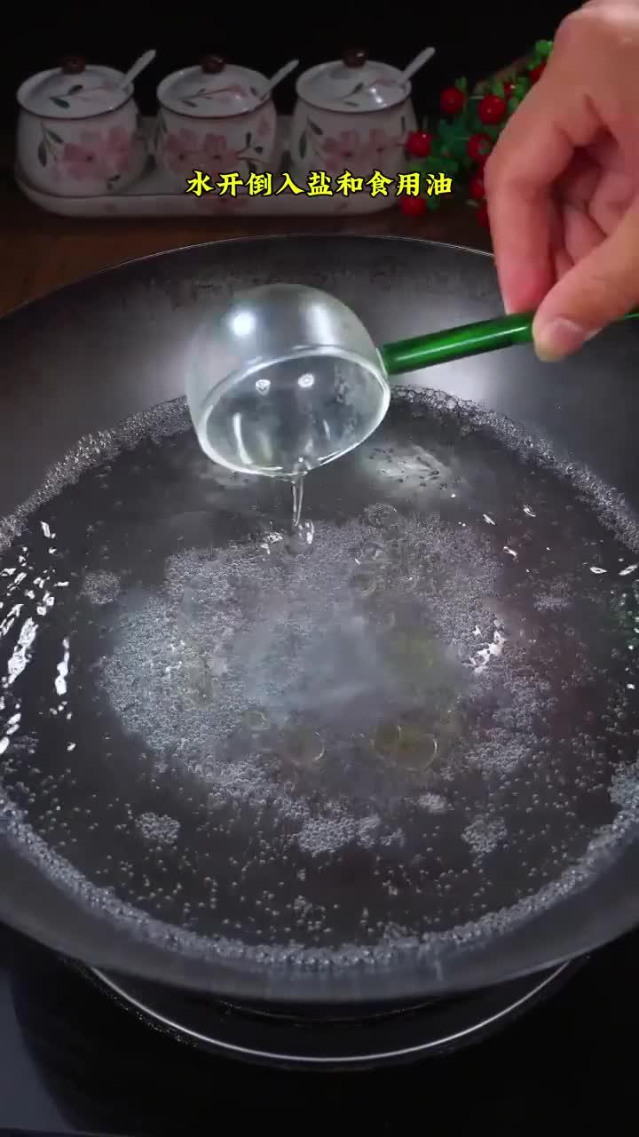 汤鲜味美的南瓜藤皮蛋瘦肉汤,喜欢的安排起来!