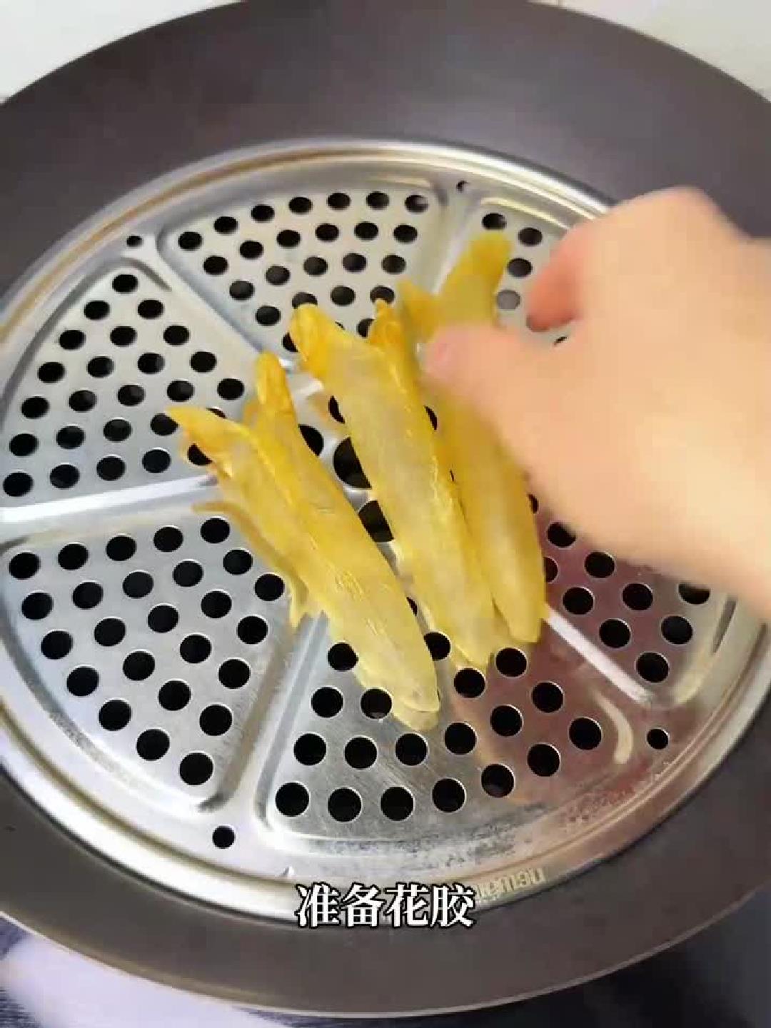 鲜掉眉毛！花胶鸽子汤绝密做法，零腥味暖身太滋补！