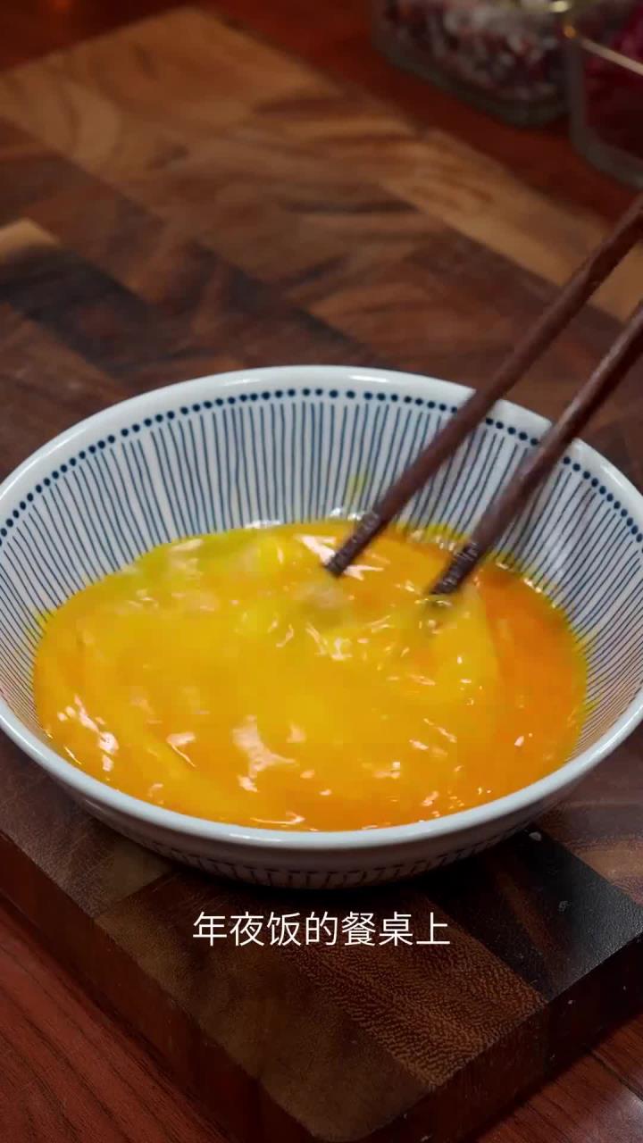 香喷喷的火腿肠炒鸡蛋