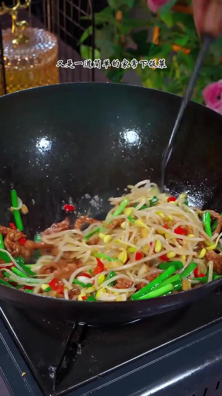 就这么简简单单的豆芽菜，随便一炒太香了
