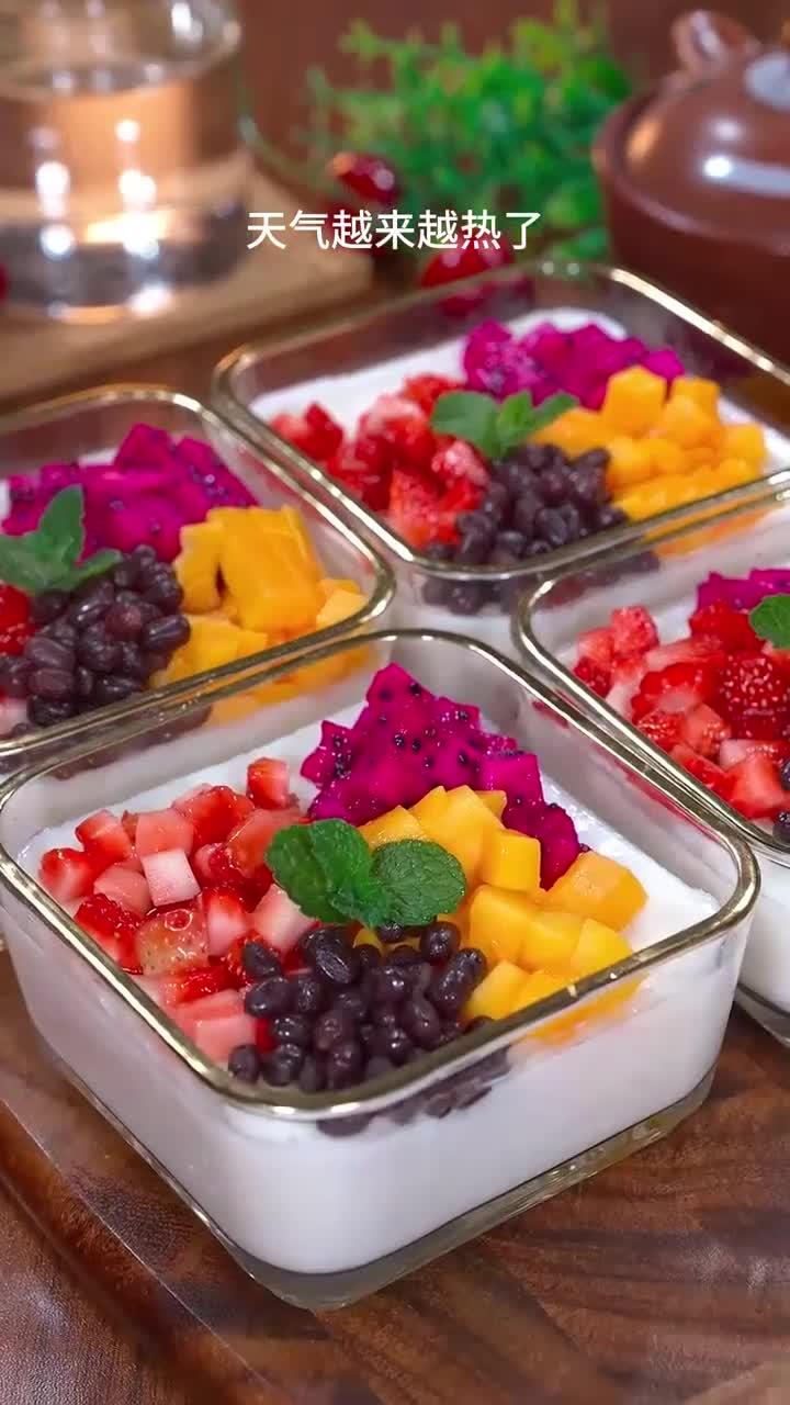 很多人都喜欢自己在家做双皮奶