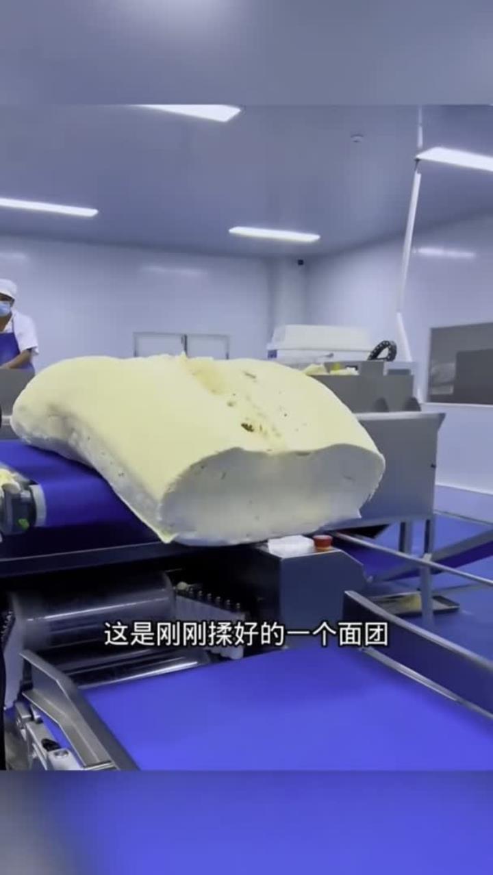 没想到手抓饼是这么做出来的,看着真解压