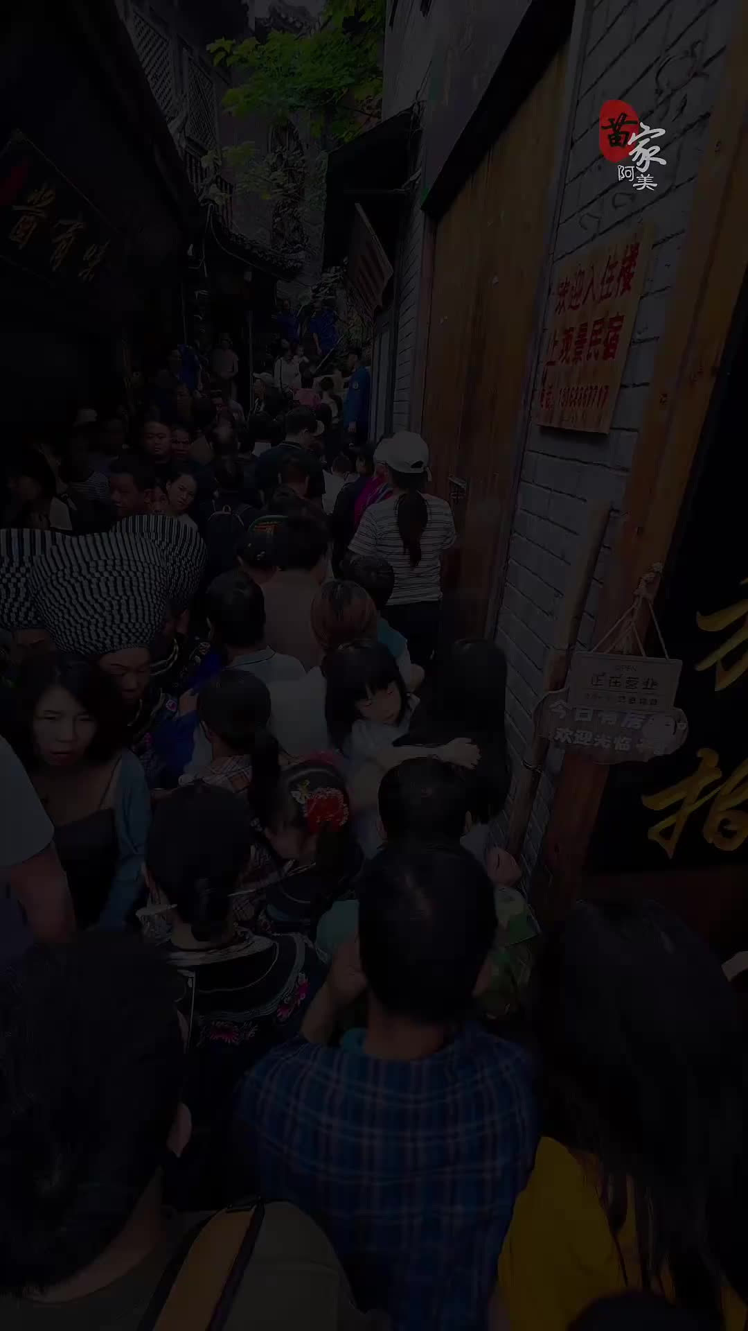 一年一度的端午节,儿时最盼这天,不仅能吃粽子还可以看龙舟赛