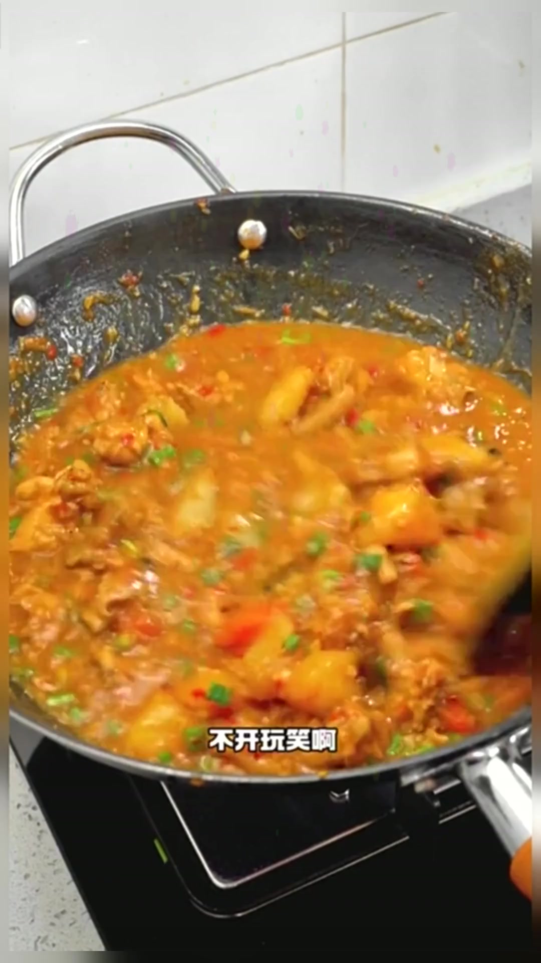在家复刻火烧云油焖鸡,超正宗的做法,巨巨巨香!美食推荐官