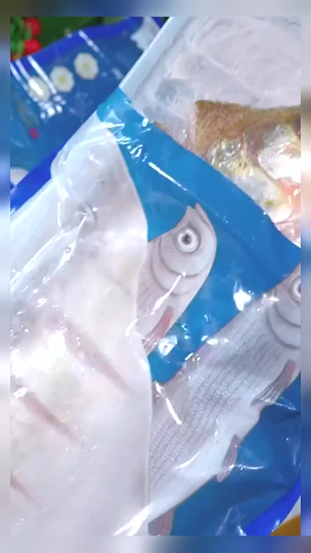 家里有小朋友的时候可以试试这个做法简单肉质鲜嫩的清蒸白丝鱼～