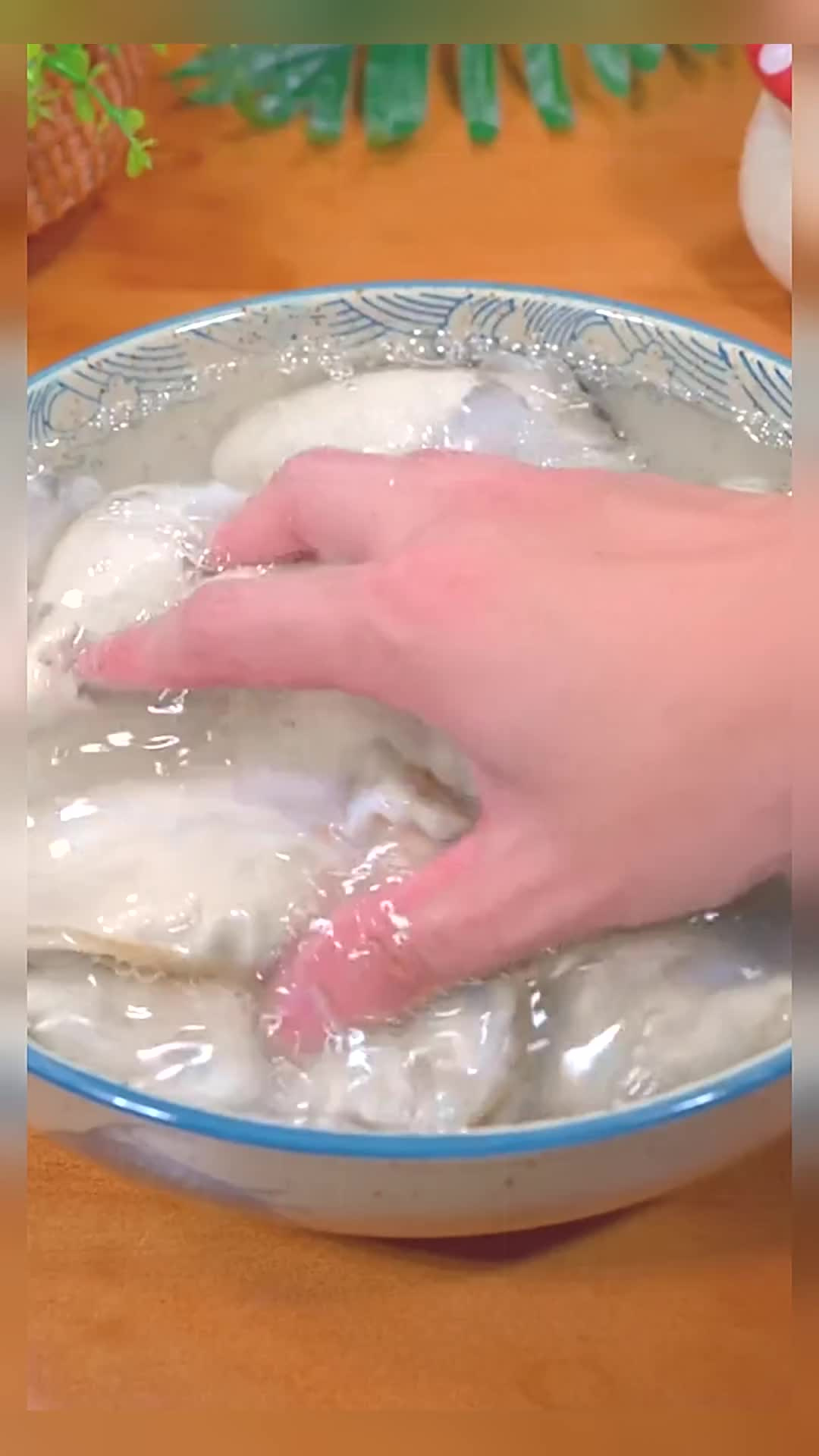 做法简单又好吃的蒜蓉生蚝
