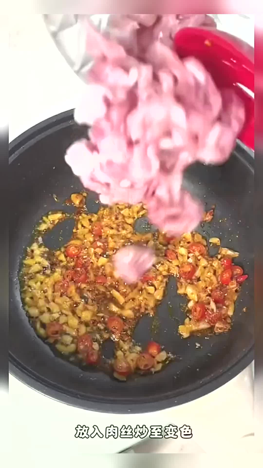 简简单单味道却超棒,青菜肉丝面