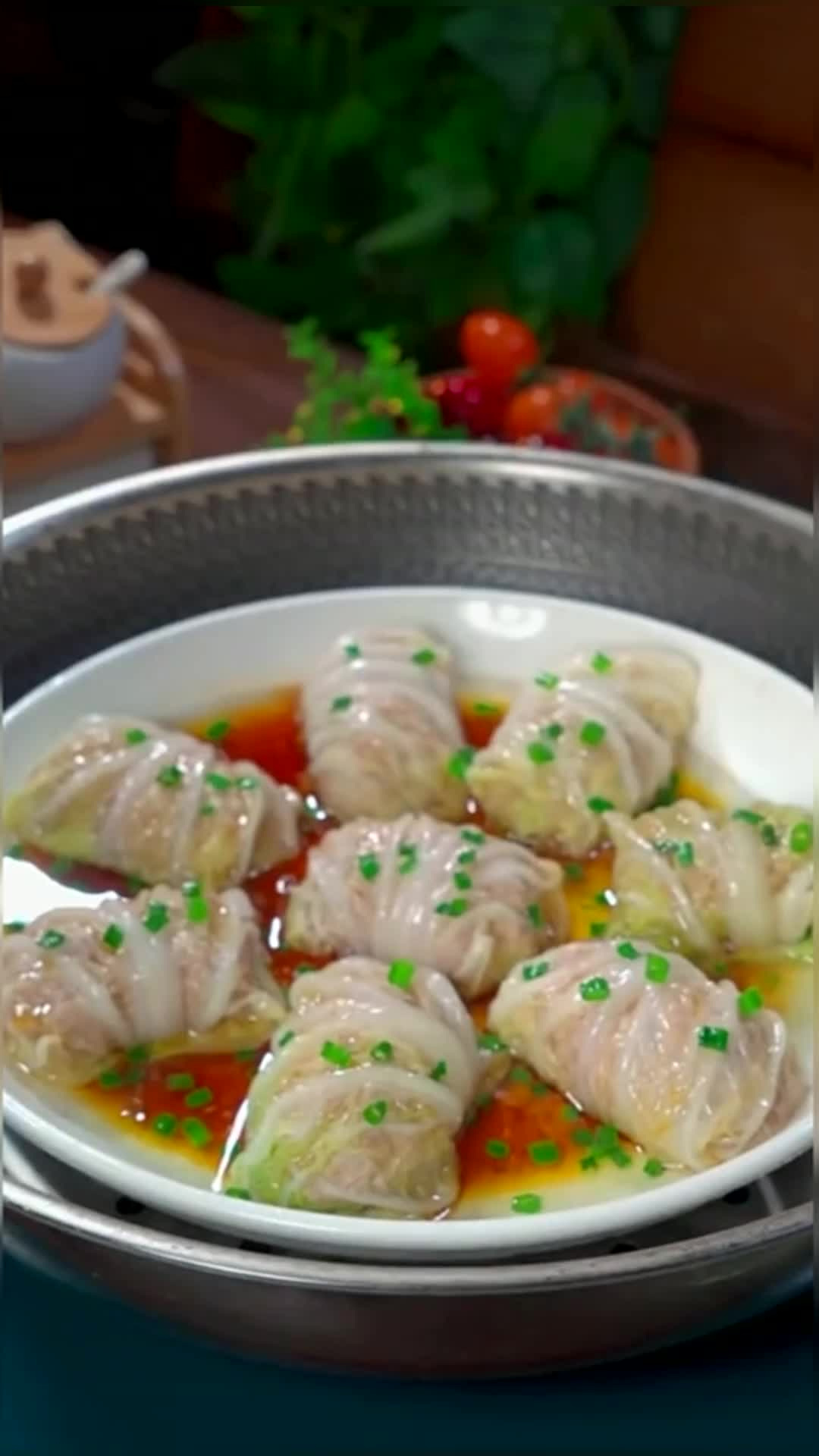 这是我三个儿子都爱吃的白菜肉丸,做法简单,营养美味,