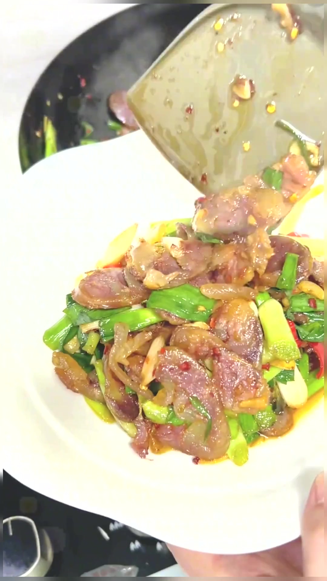 来赣州过客家年!给你做传统菜,蒜苗炒香肠,下9又下饭!美食推