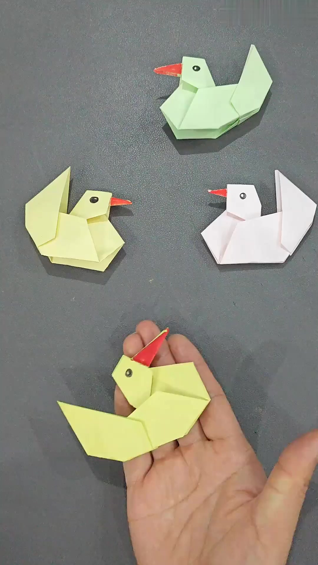 可爱的小鸭子折纸 创意手工亲子手工折纸 可爱的小鸭子折纸 创