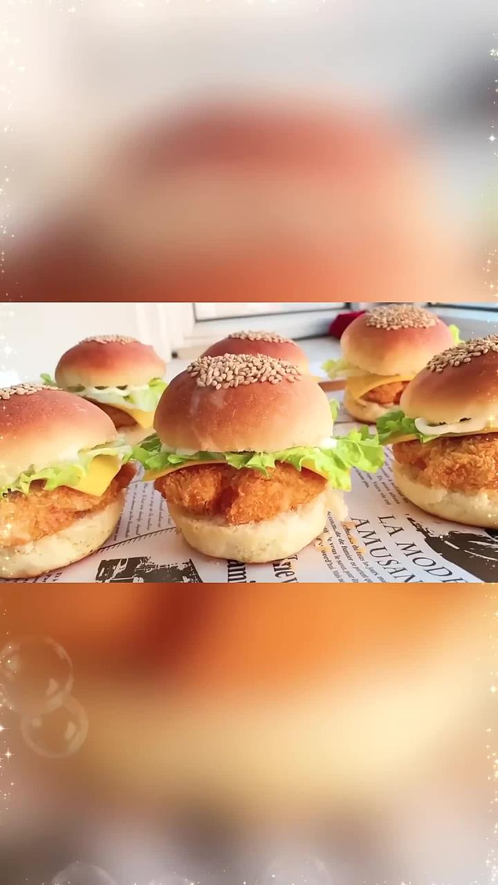 在家做个拿菜 在家也能做肯德基 的黄金虾堡简单美味快来试一试!汉堡 炸鸡