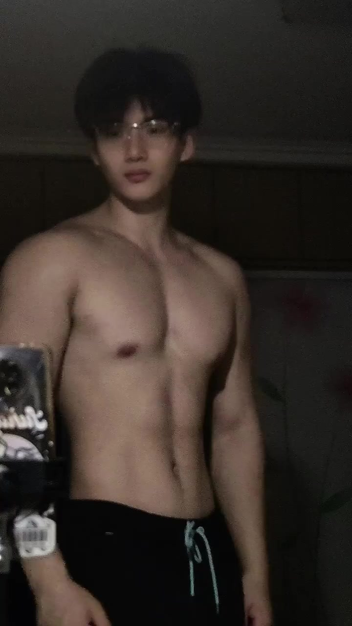 肌肉男|健身日常