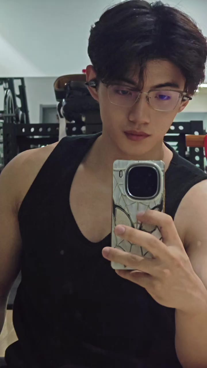 健身肌肉男|健身碎片