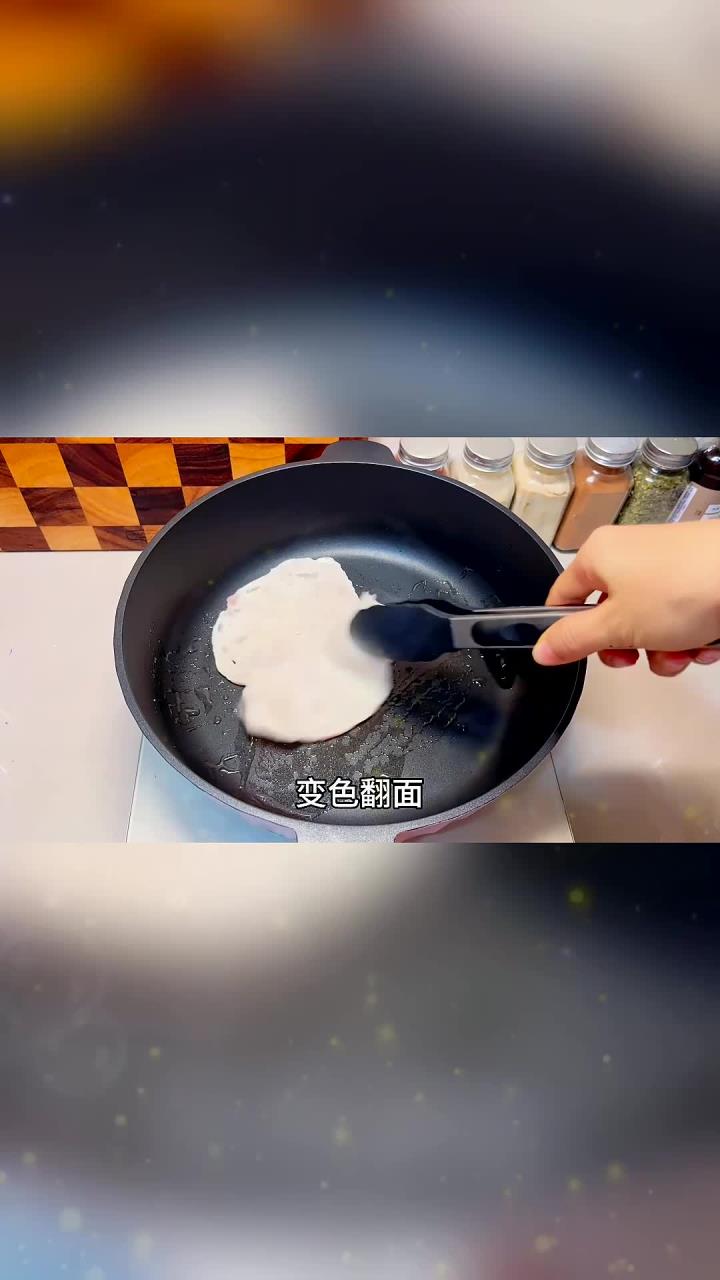 早餐做这个恰巴塔汉堡肉蛋菜主食水果一锅出简单营养又好吃!