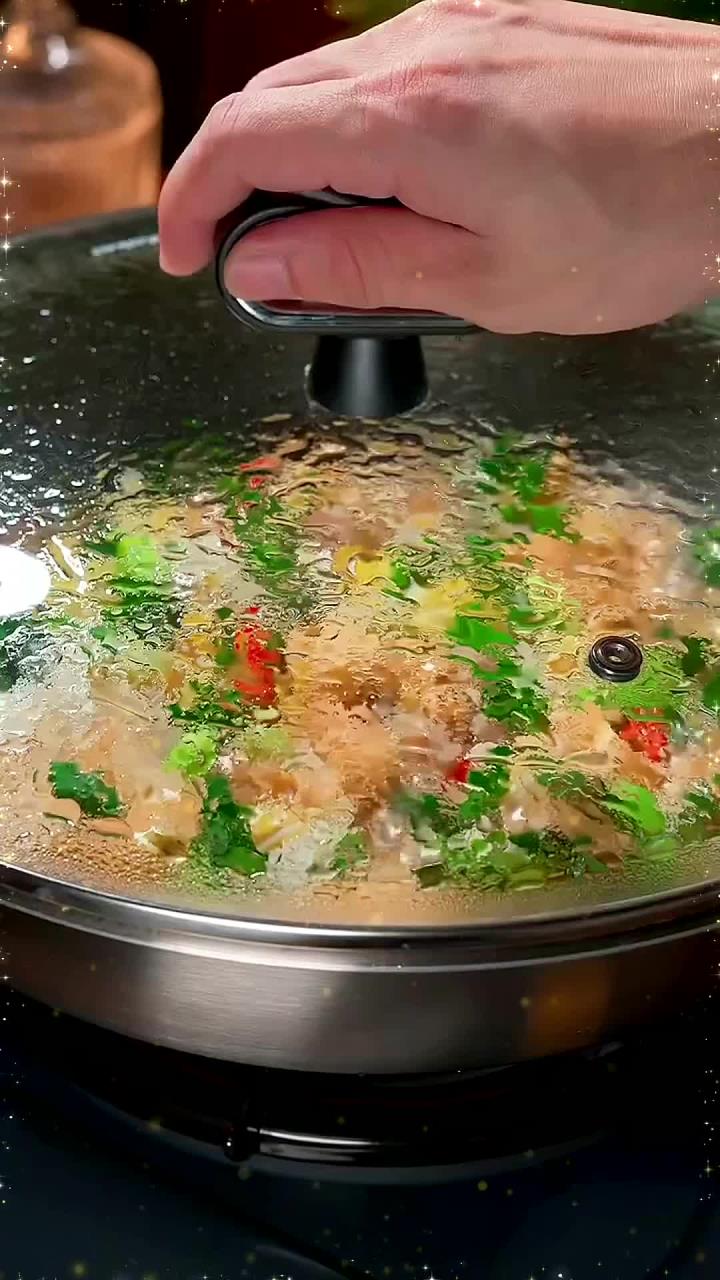 好吃美味的油豆腐炒白菜家常菜 下饭菜 美食制作分享 美食教程