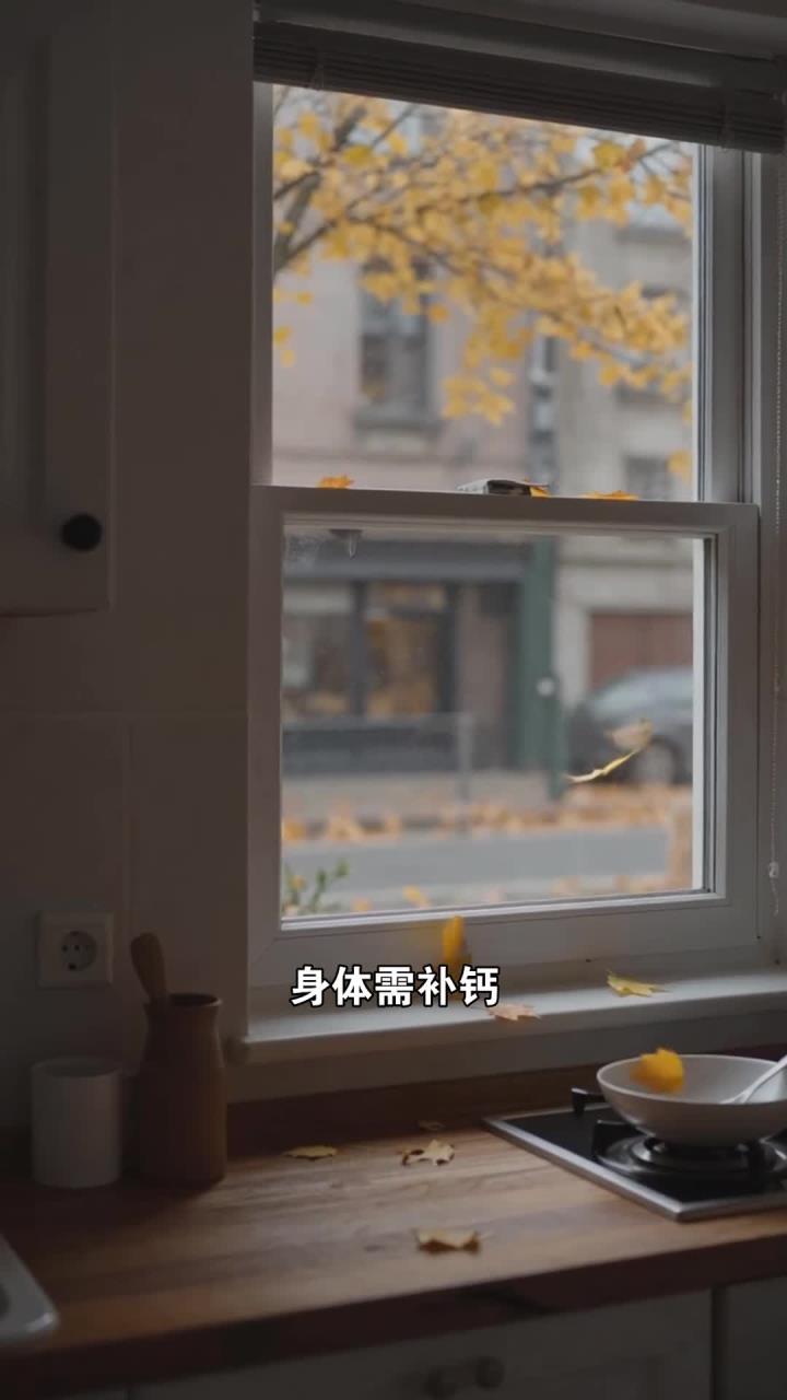用白萝卜排骨炖汤喝,理气化痰补钙,秋冬喝了超滋润!
