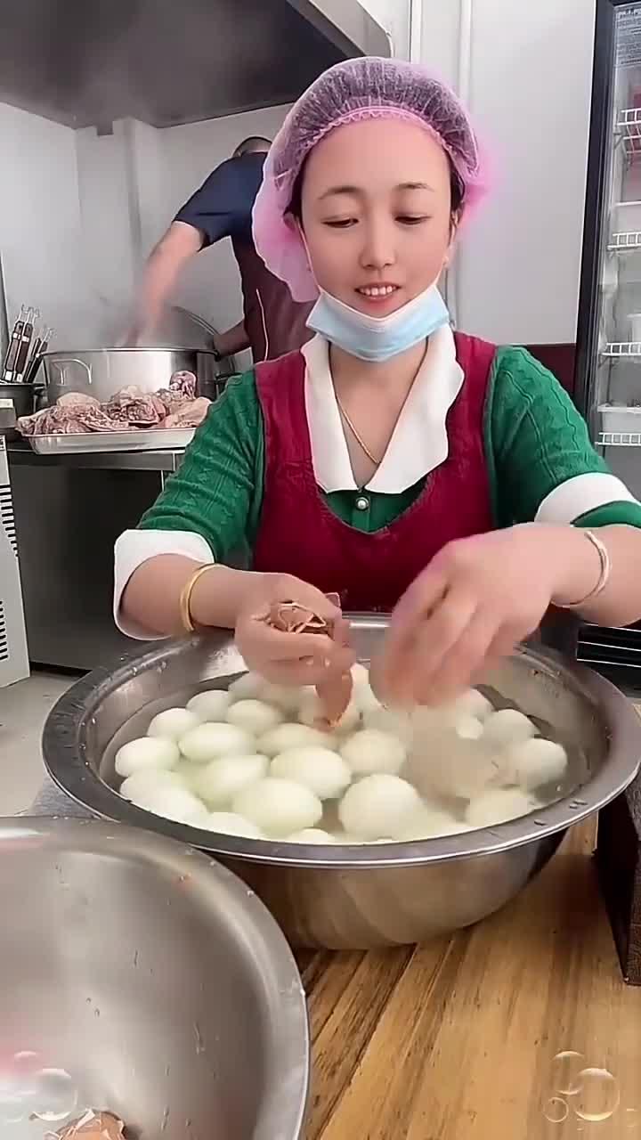 剥鸡蛋壳小妙招