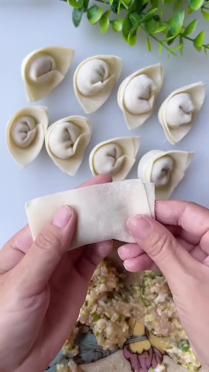 馄饨包法元宝饺子这样包简单易学,老人孩子都喜欢吃