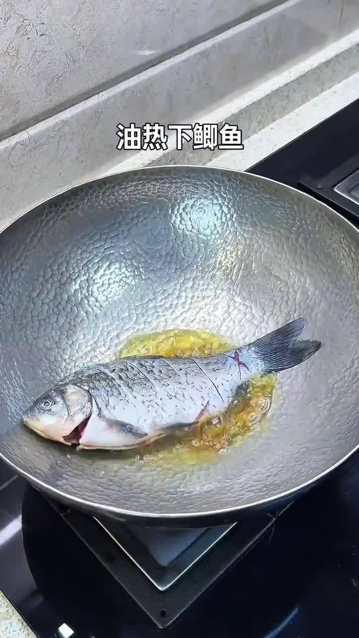 鲫鱼豆腐汤