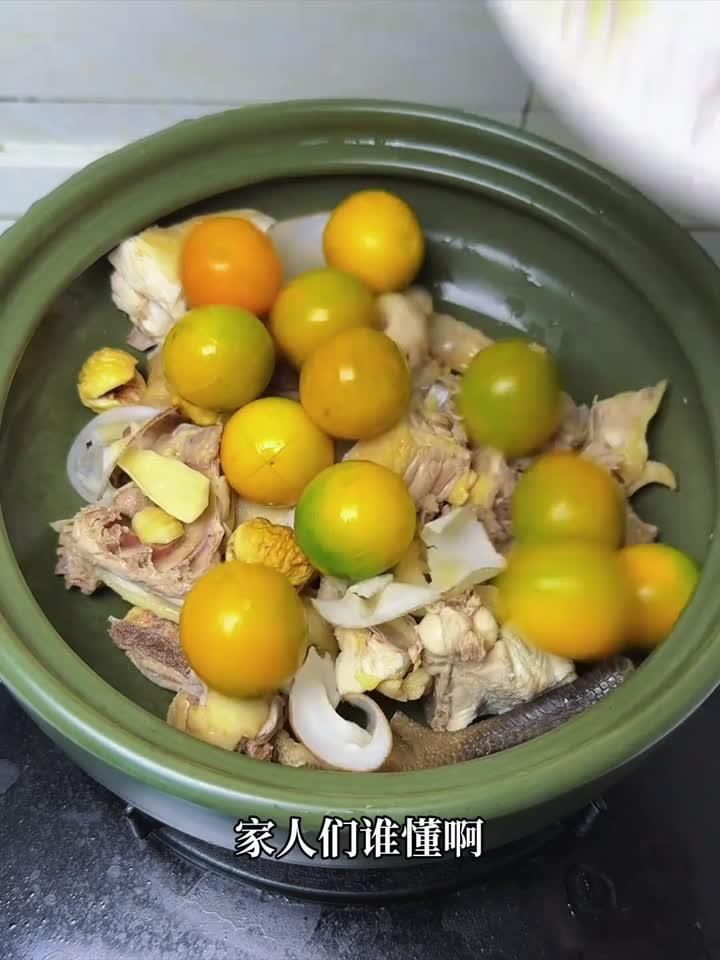 金桔鸡汤养生秘诀：酸甜开胃暖身暖心！