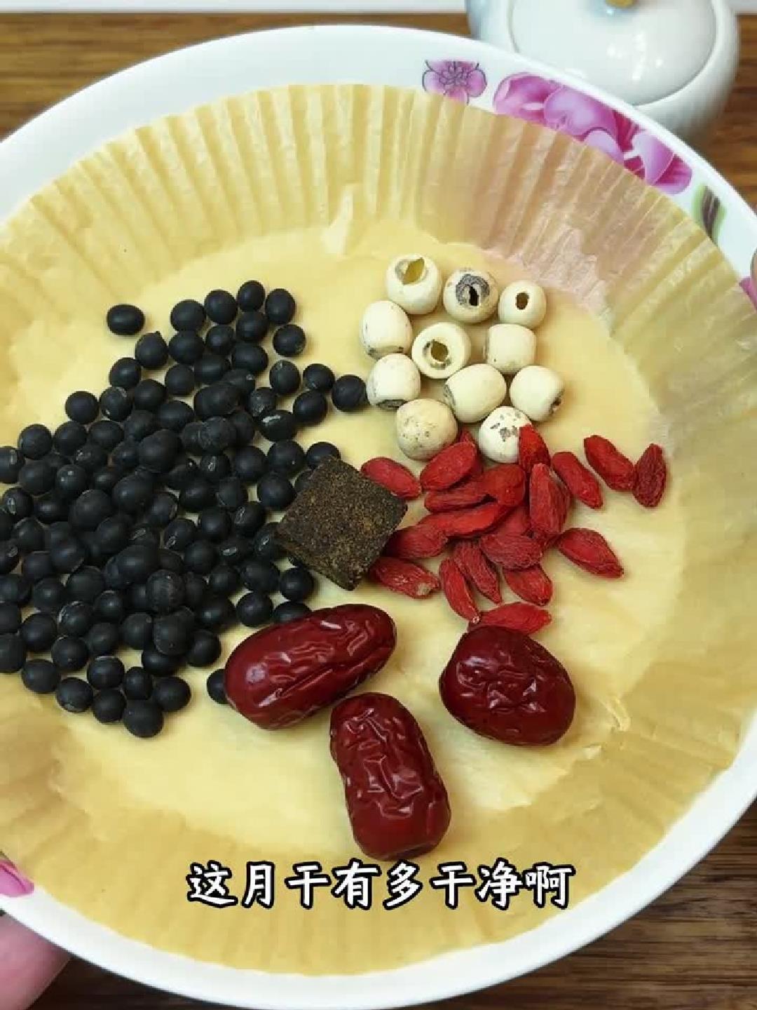 玉米排骨汤：一碗暖胃又滋补的养生佳品！