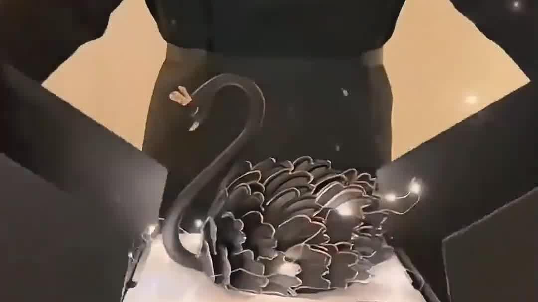 黑天鹅蛋糕凭什么卖这么贵?