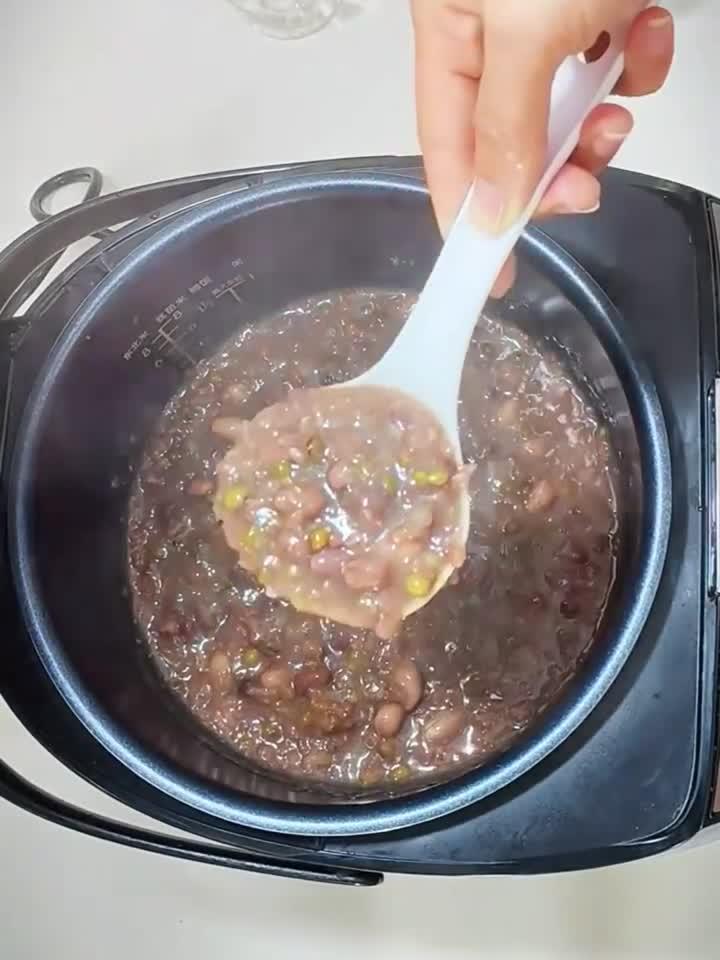 固本日记：绿豆和它是天生一对，一起搭配煮粥吃，火气降了，身体