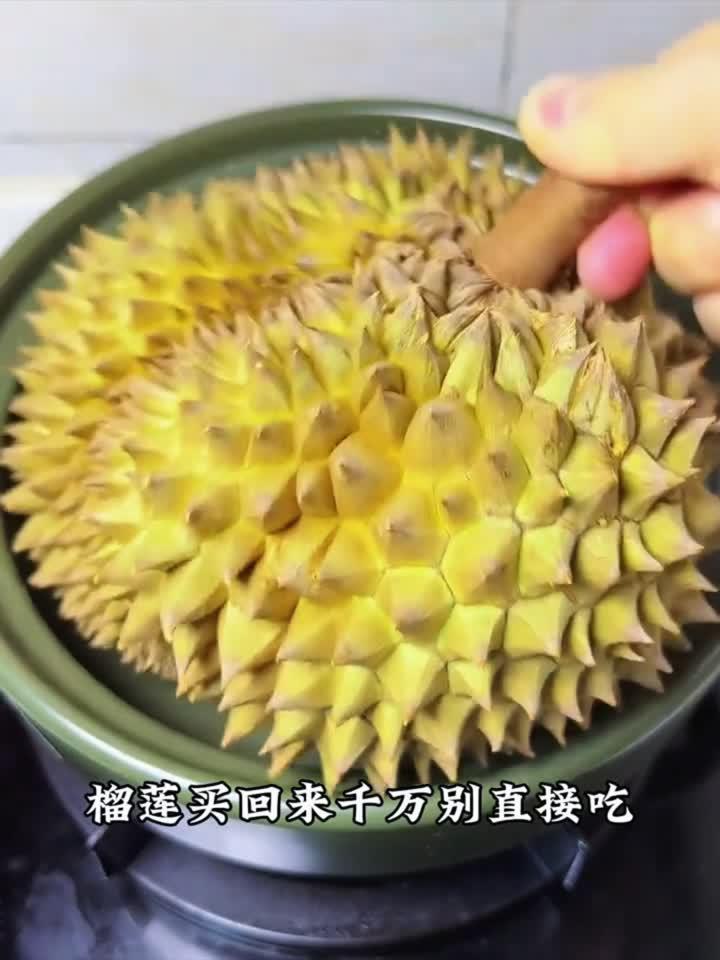 秋冬进补首选：榴莲炖鸡汤，暖心暖胃又滋养