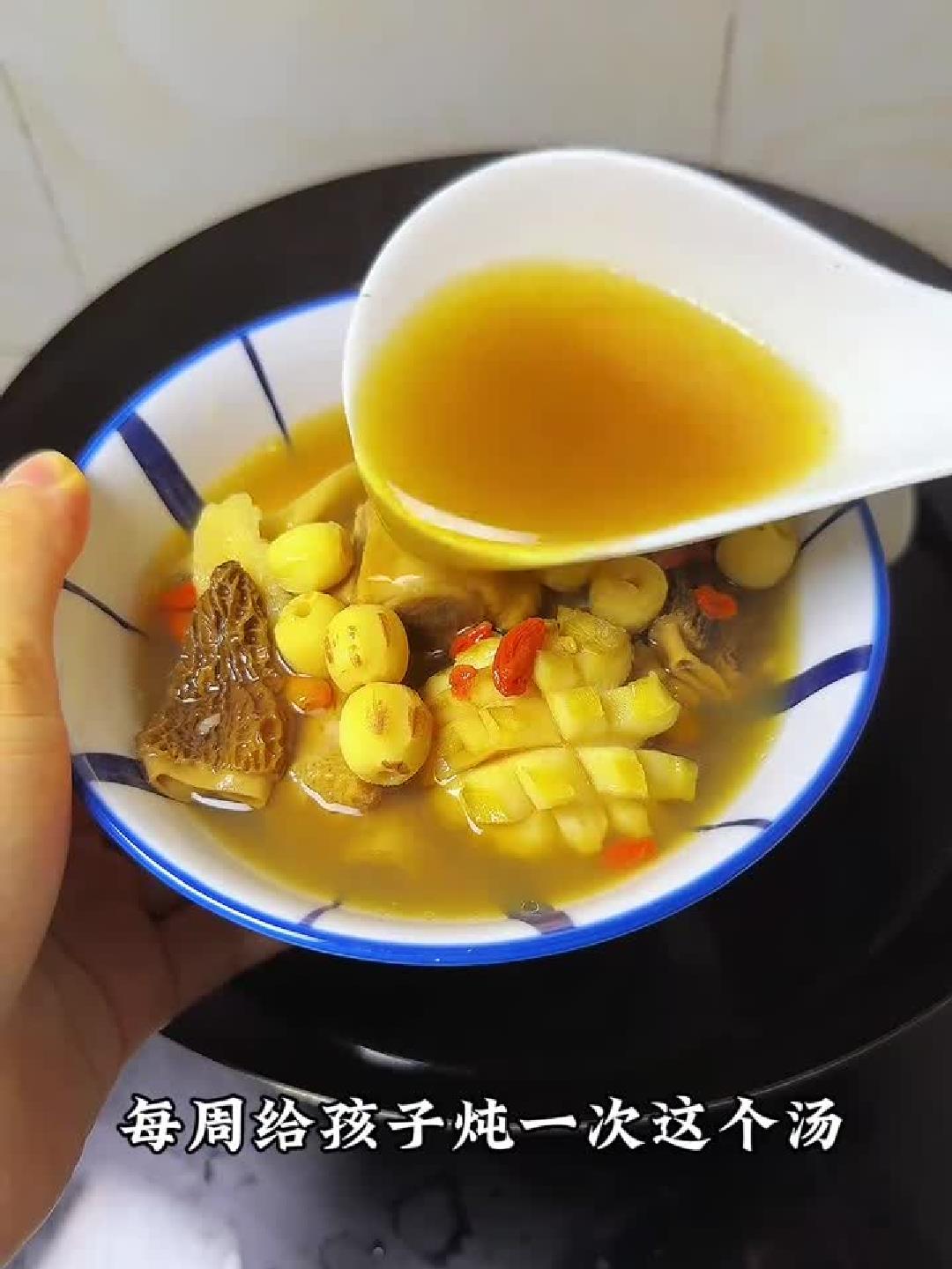 羊肚菌排骨汤：让孩子爱上喝汤的绝妙做法