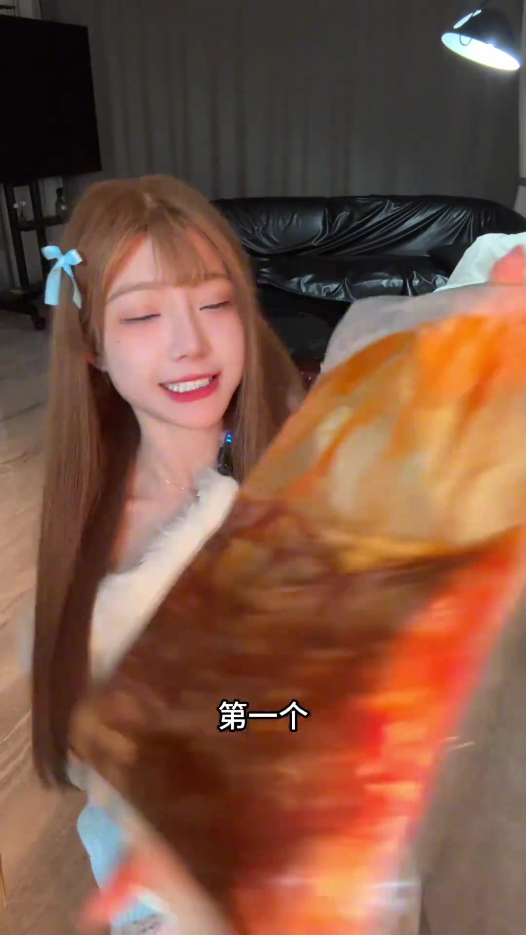 网上很火的 超大袋海鲜零食！