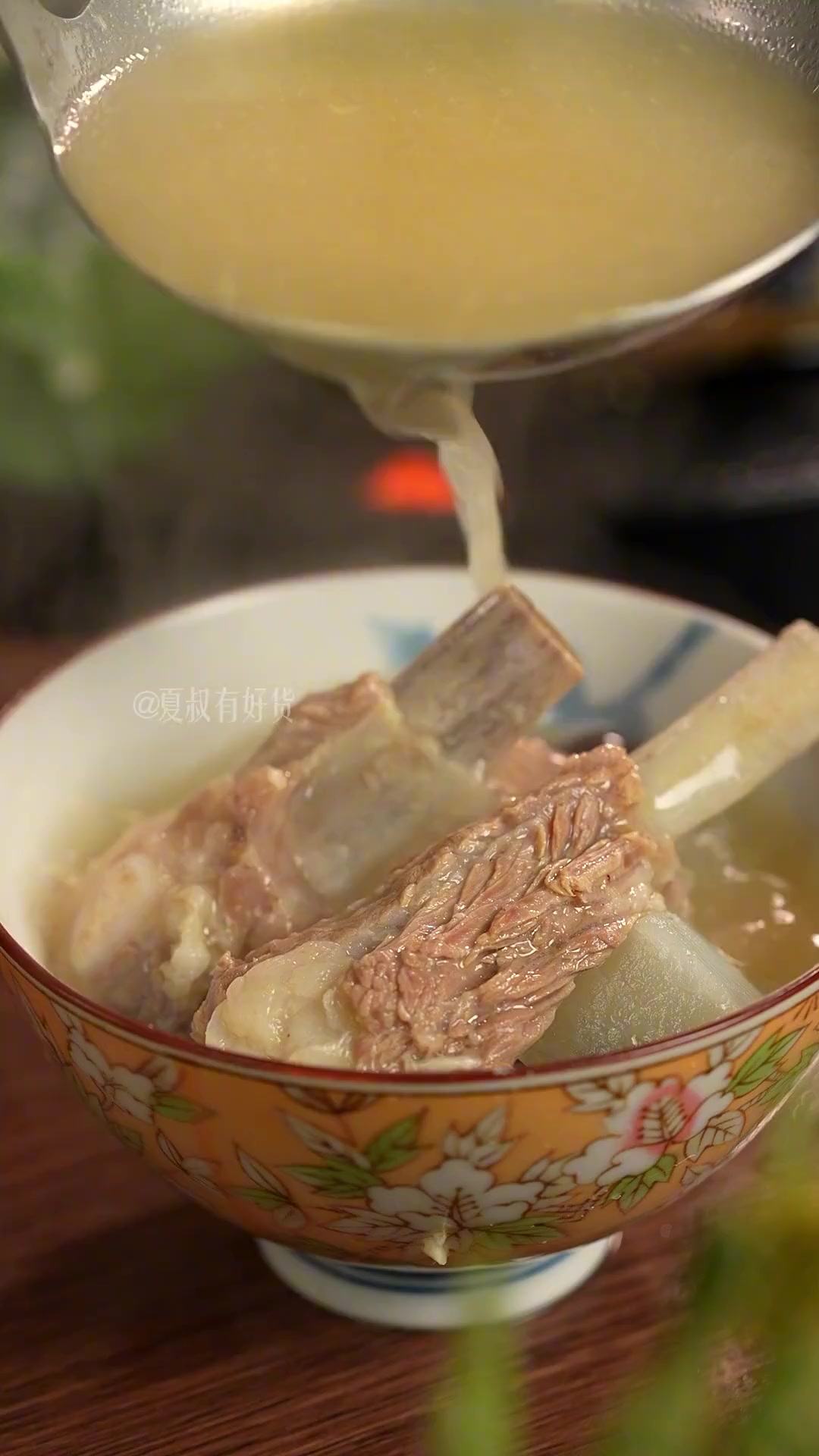 秋冬必备的清炖羊肉!清甜滋补,不腥不膻!关键是做法也很简单!尤其对女生特别好!老人小爱都爱
