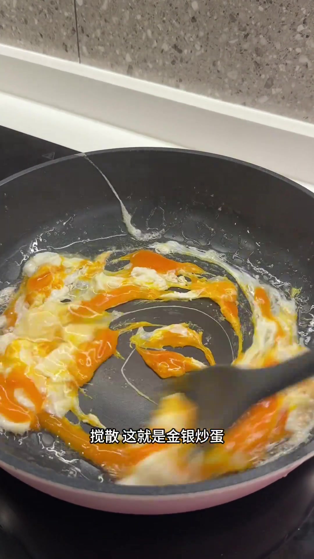 今天来复刻一个炸裂的一饭封神鸡排饭！