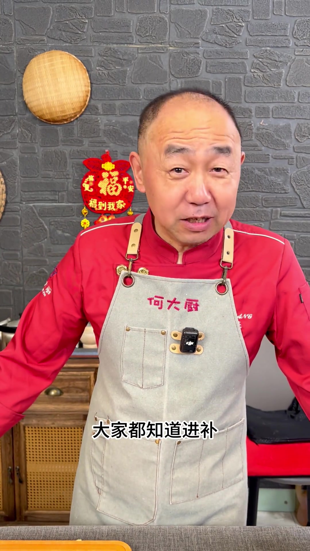 一道超适合秋季的养生家常菜，山药炒肉片~ 山药不仅可以蒸着吃，还可以炒着吃清爽不腻，营养满