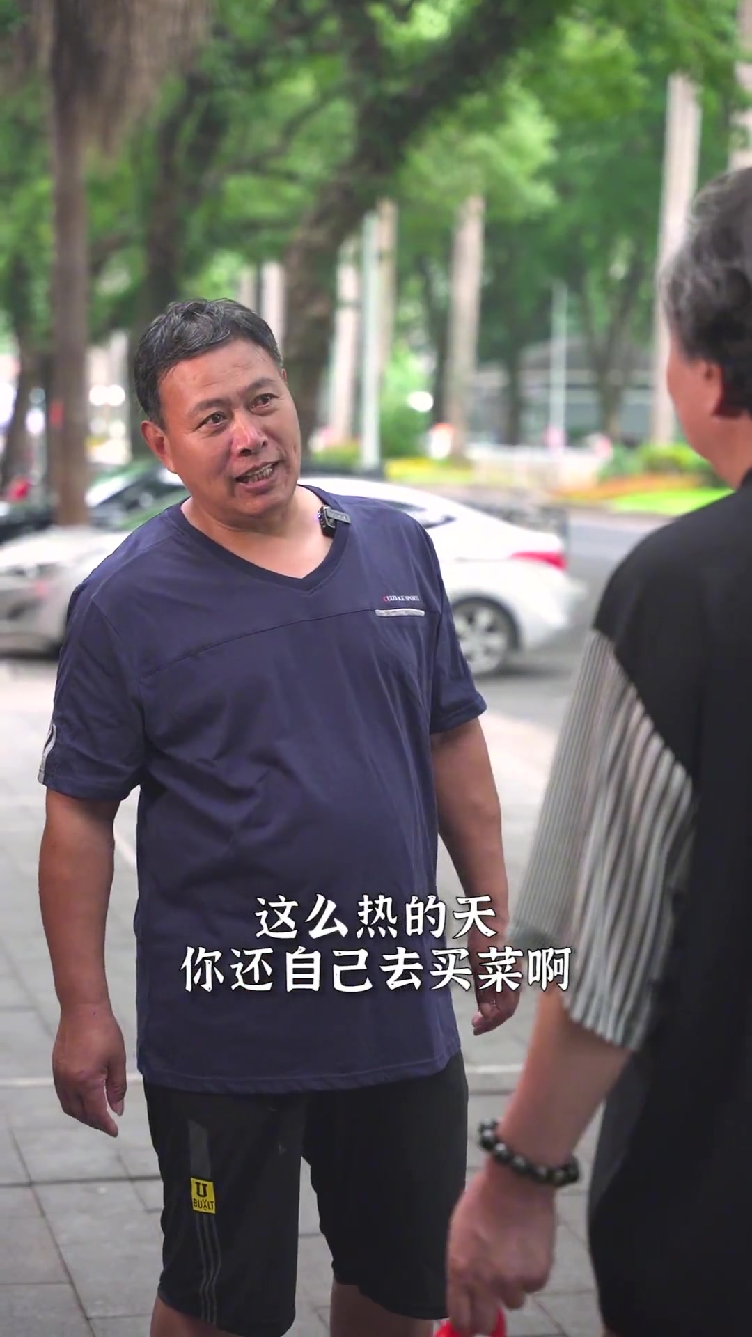 炎炎夏日,一不小心就像强哥一样中暑了!想要清热消暑,最适合煲这个冬瓜老鸭汤喝啦~